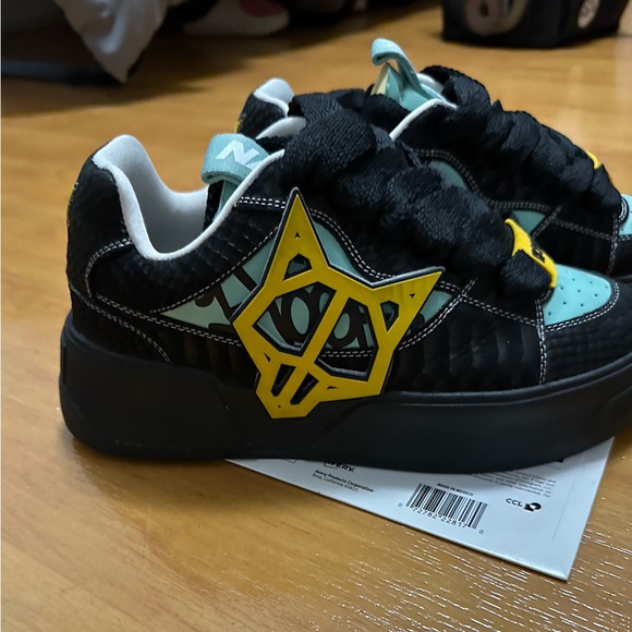 Its new , im selling cause im looking for something better - Picture 2 of 7